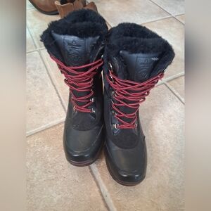Cozy Black and Red Winter Boots for Women